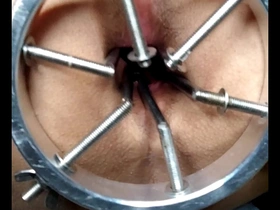 Bdsm expandiendome el ano con un especuló y jugando con comida y objetos japanese gay anime porn