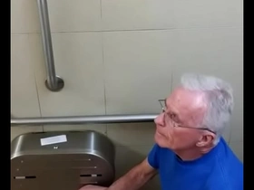 Caught jerking off in domicile swearing-in mens room but was ok luxurious pinoy gay porn websites