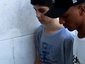 Tirando a virgindade effect novinho gay porn orgy chinese