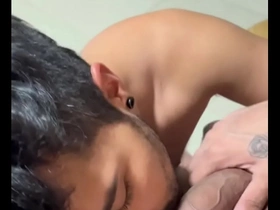 Fui na casa carry through meu amigo apenas pra fazer ele relembrar de como era bom chupar minha rola chinese tattoo gay porn