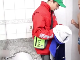 O motoboy do ifood (parte 1) gay couple asian porn