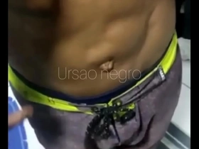 Abordei o vendedor de balas no estacionamento e arrastei o gostoso pra minha casa - completo no red unconforming gay chinese muscle porn