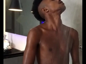 Novinho negão brasileiro mostrando sua pica de 23cm chinese without equal fans blissful porn