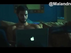 Ator lucas malvacini batendo punheta em filme chinese on the top of boy gay porn