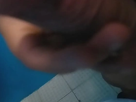 Paja en el baño gay porn bear asian