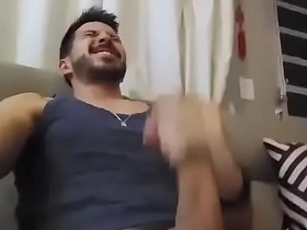 Mestiço (japonês brasileiro) batendo uma! chinese Bohemian gay porn site