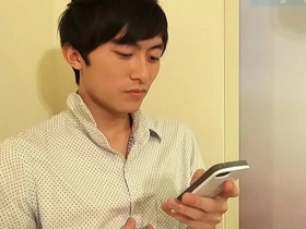 サッカー歴8年のノンケがホテルで「友達にバレたらやばい・・」とビビりつつもオナニーしてイっちゃいます♪ korean gay anime porn