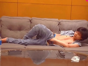 [Hansel Thio Channel] I'm In The Rain With Thunder Back To Hotel After Ambitiousness Part 1 pinoy gay porn daks