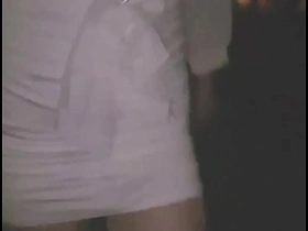 【露出】第一次女装伪娘户外露出：包臀裙 肉丝 高跟鞋 fat chinese porn gay