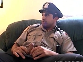 Vinnie Gives Straight Cop Zack A Blowjob adam chinese gay porn